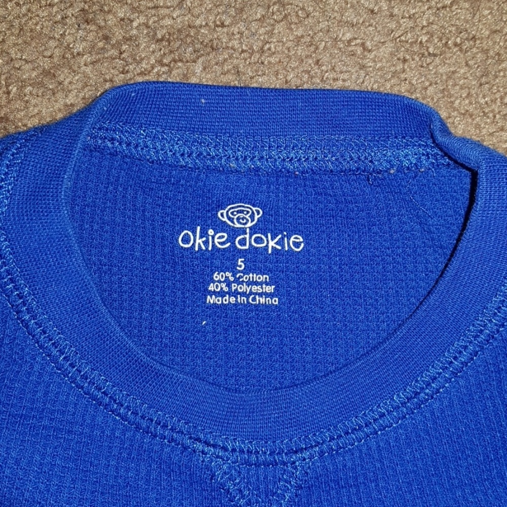 Sweatshirt - Picture 2 of 4
